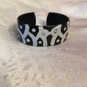 Plastic cuff bracelet